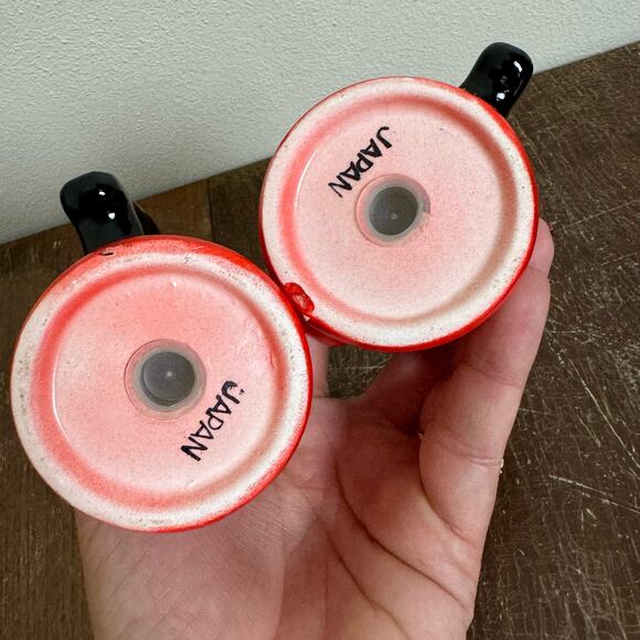 Tennessee Souvenir Red Black Coffee Pot Percolator Salt and Pepper Shakers - Picture 3 of 7